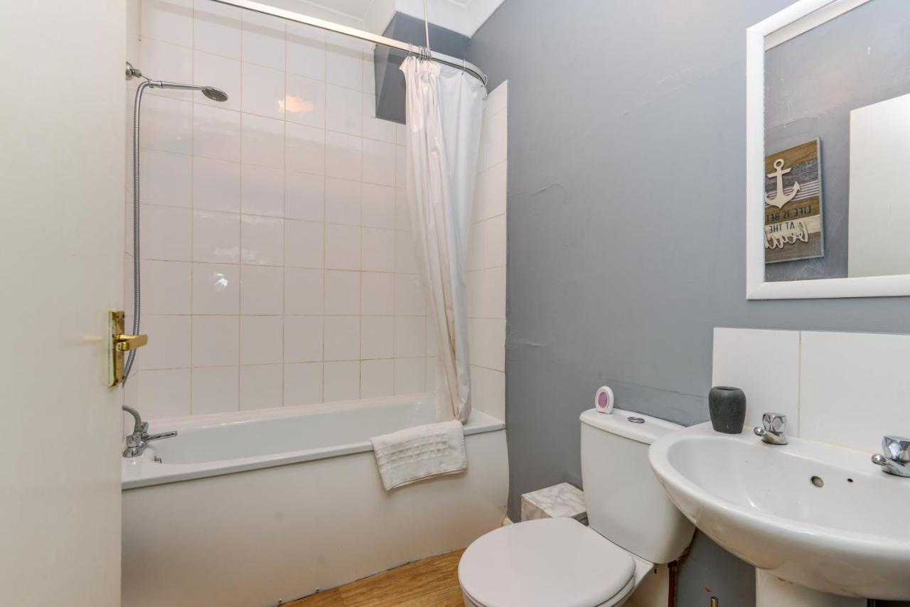 2 Bedroom Apartment - Queens Square Flat 1 布赖顿 外观 照片