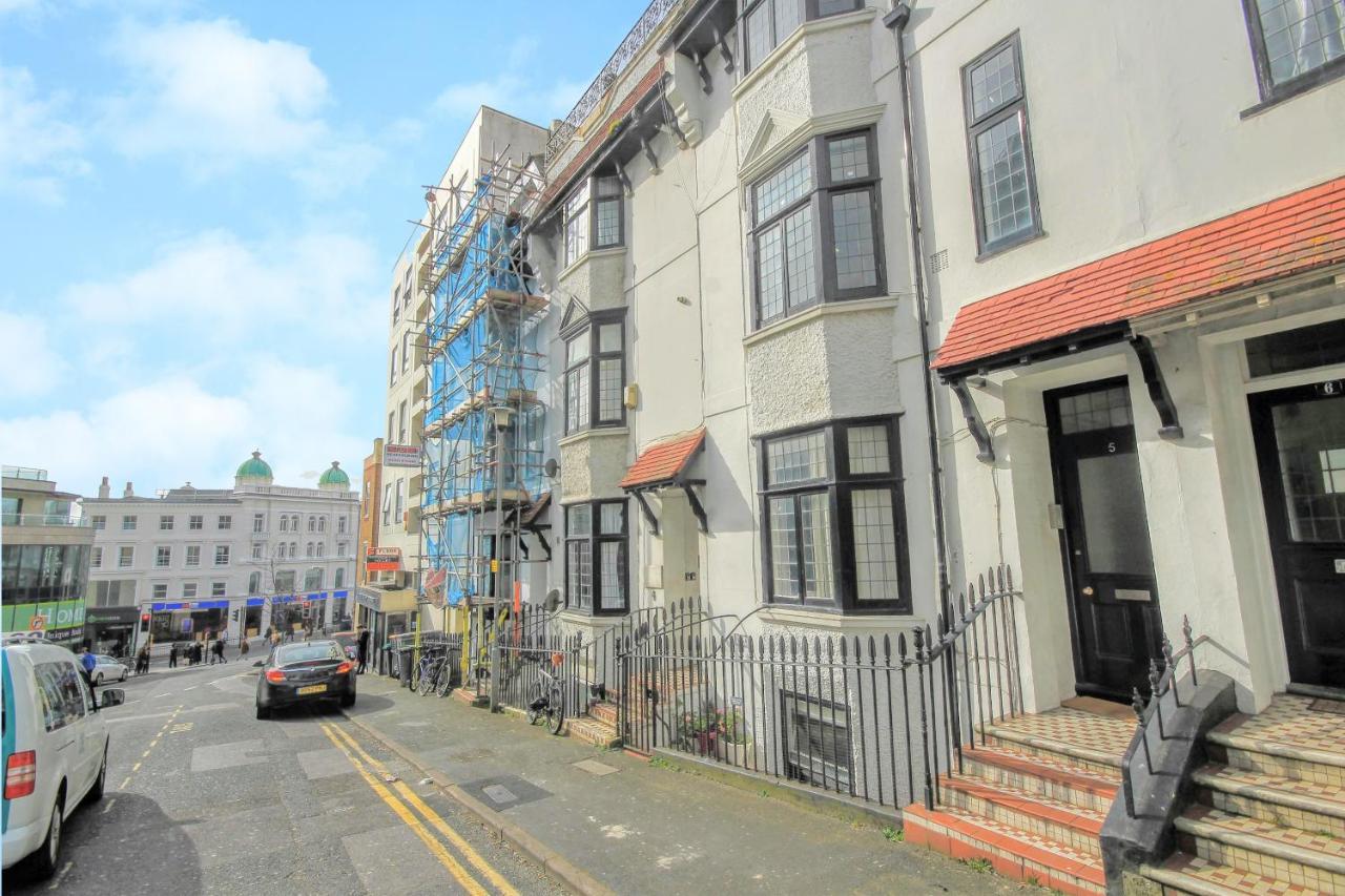 2 Bedroom Apartment - Queens Square Flat 1 布赖顿 外观 照片